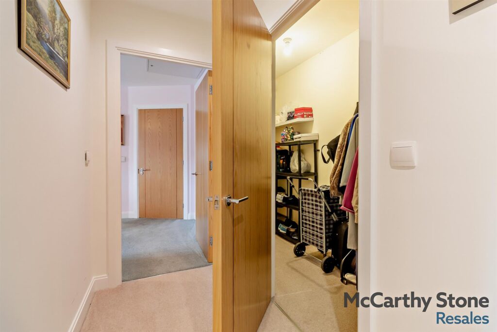 Roslyn Court, Lisle Lane, Ely, Cambridgeshire, CB7 4FA
