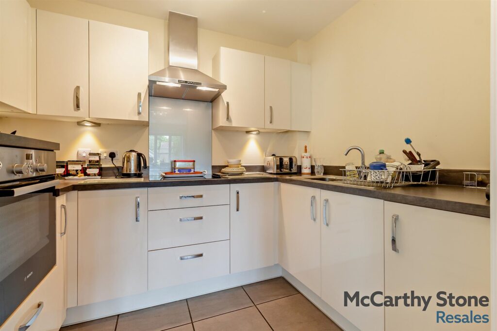 Roslyn Court, Lisle Lane, Ely, Cambridgeshire, CB7 4FA