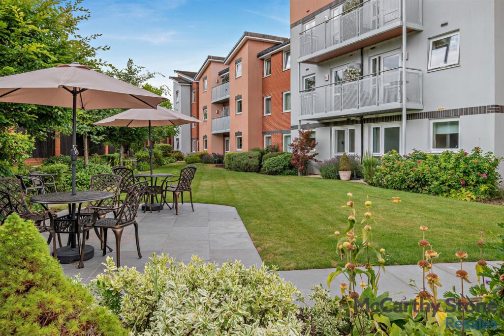 Benedict Court, Western Avenue, Newbury, Berkshire, RG14 1AR