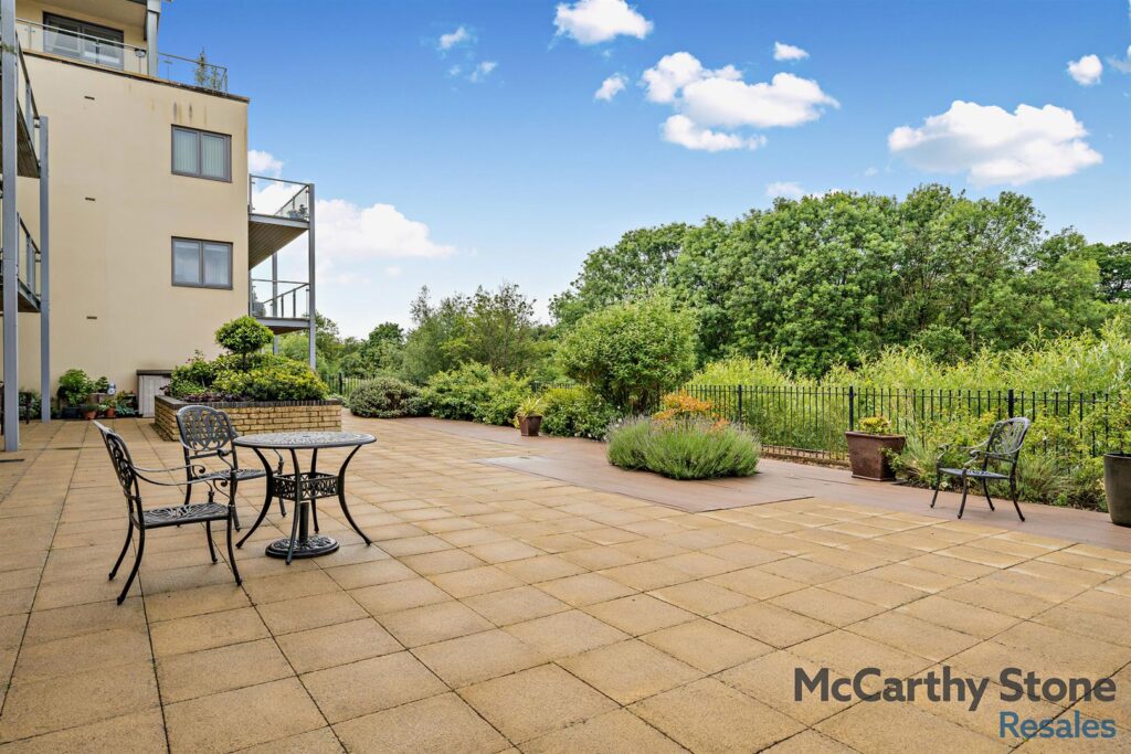 Bowles Court, Westmead Lane, Chippenham, Wiltshire, SN15 3GU