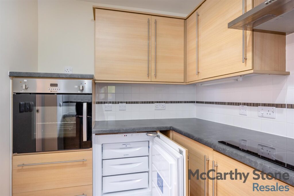 Wilton Court, Southbank Road, Kenilworth, Warwickshire, CV8 1RX