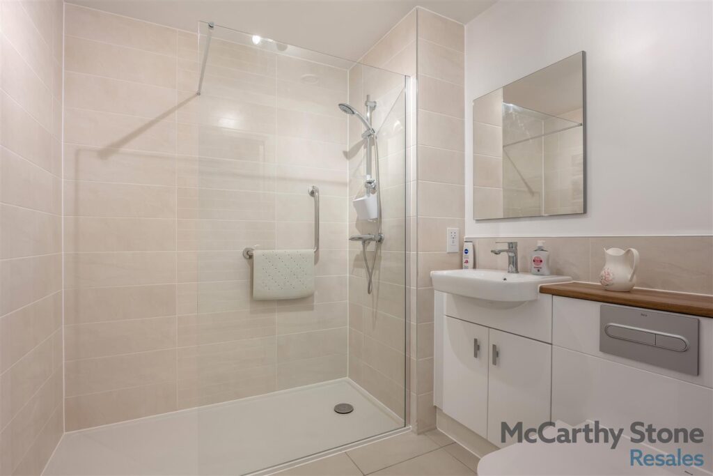 Eagle Way, Martlesham Heath