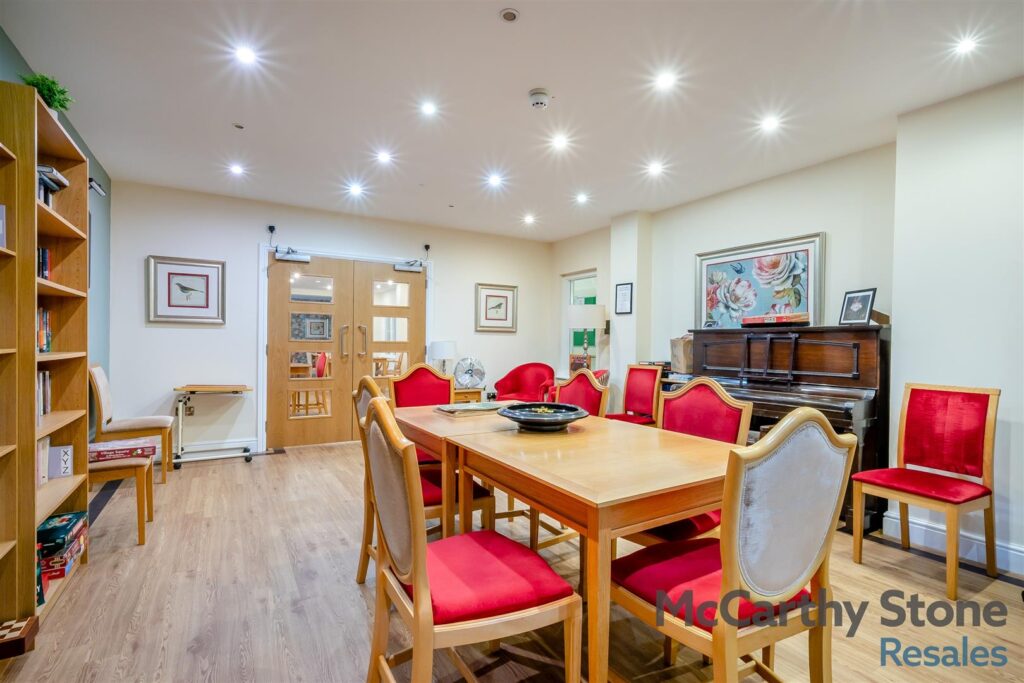 Wilton Court, Southbank Road, Kenilworth, Warwickshire, CV8 1RX