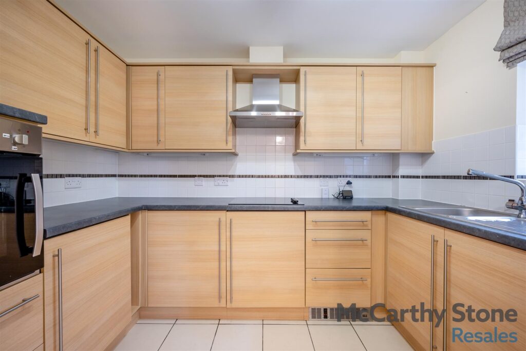 Wilton Court, Southbank Road, Kenilworth, Warwickshire, CV8 1RX