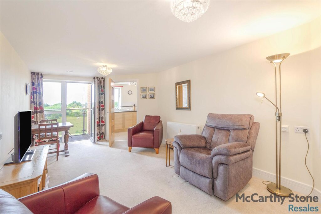 Glenhills Court, Little Glen Road, Glen Parva, Leicester