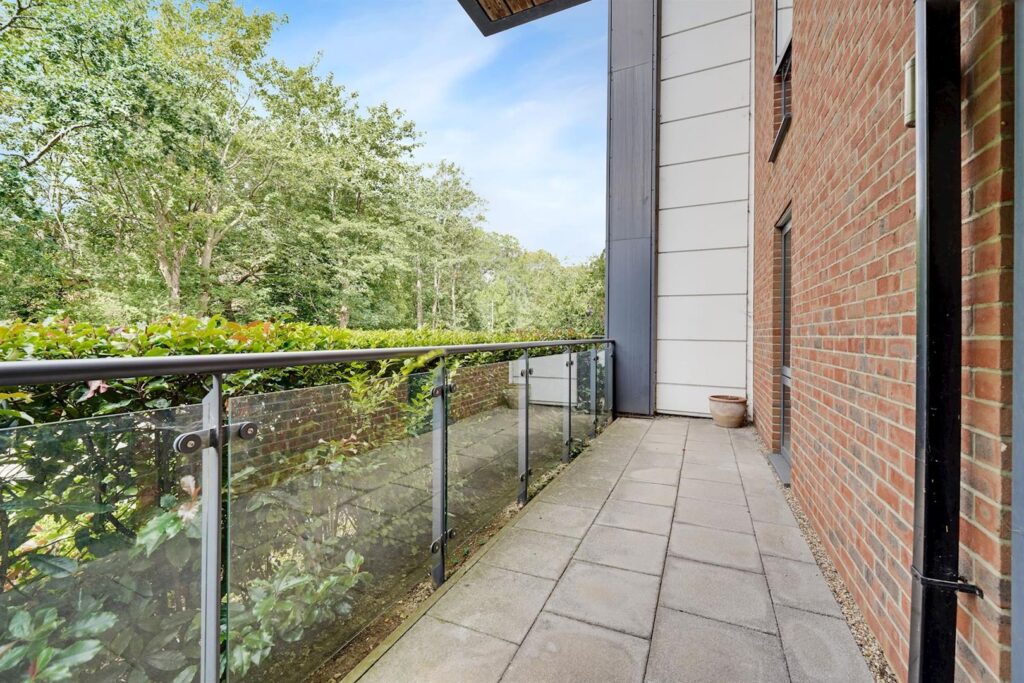 Alderton Hill, Loughton, IG10 3FS