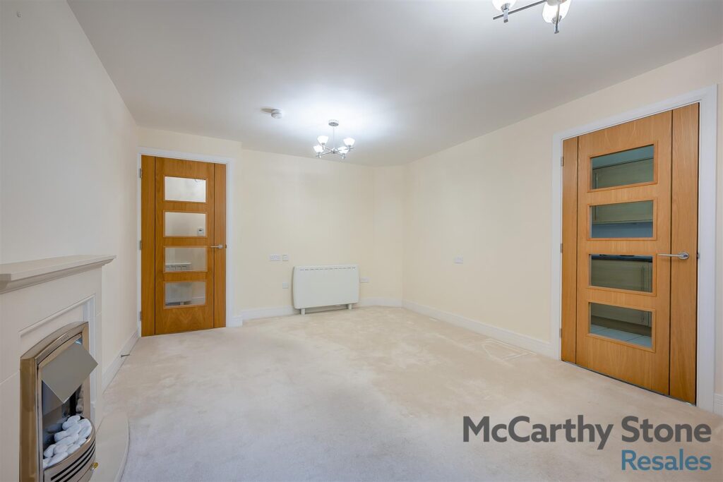 Wilton Court, Southbank Road, Kenilworth, Warwickshire, CV8 1RX