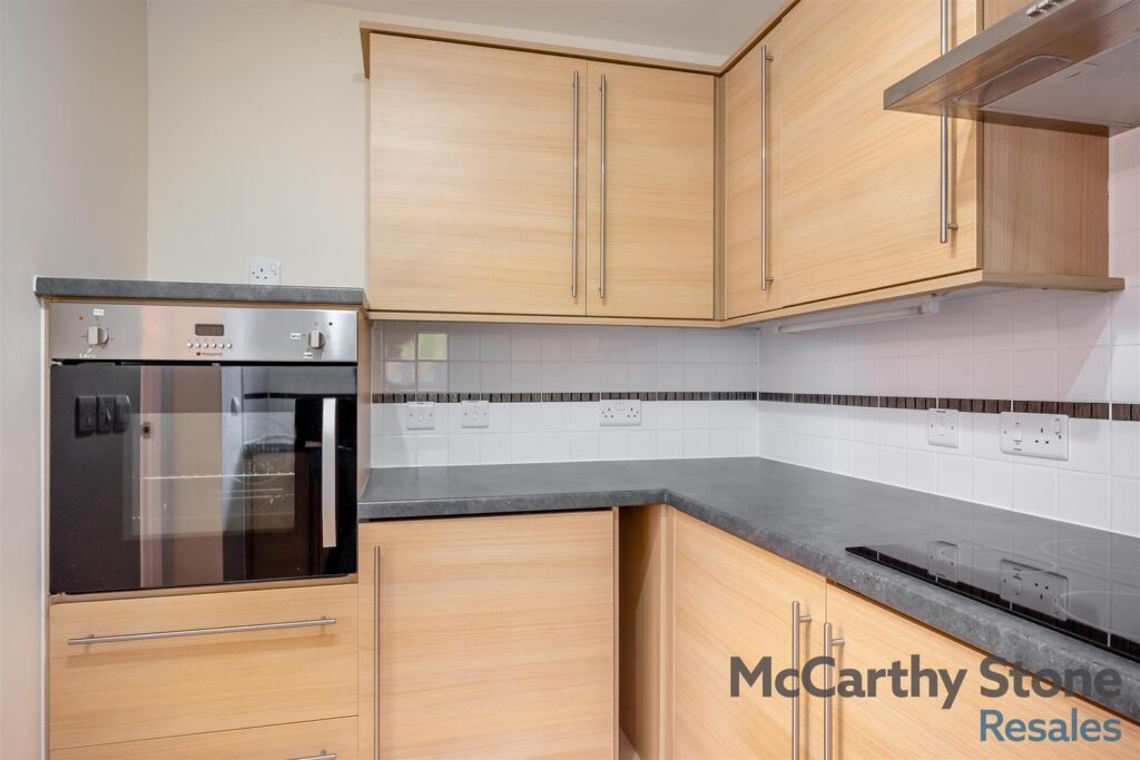 Wilton Court, Southbank Road, Kenilworth, Warwickshire, CV8 1RX