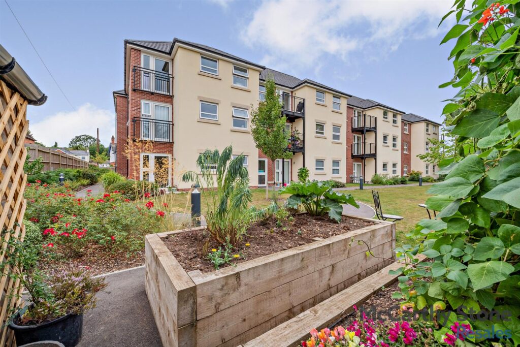 Foxglove Place, Willand Road, Cullompton