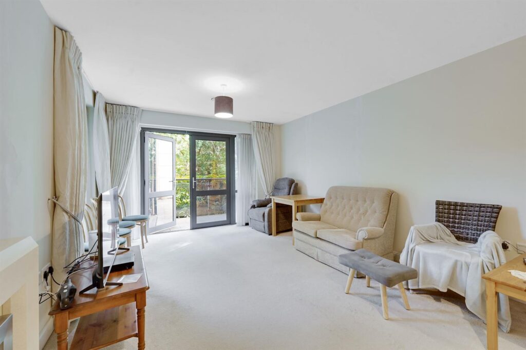 Alderton Hill, Loughton, IG10 3FS