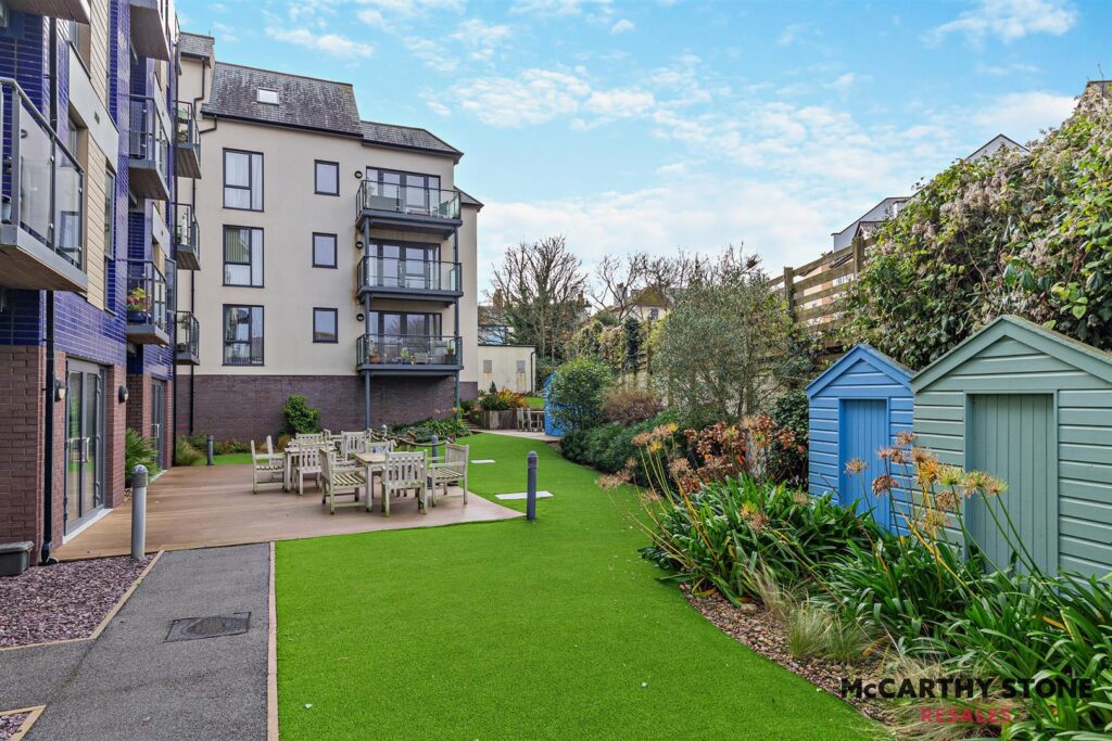 Trelawny House, Bar Road, Falmouth, TR11 4FJ