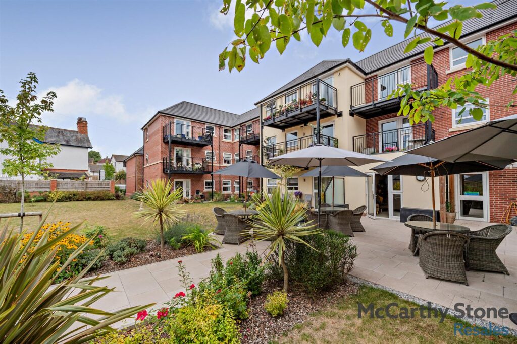 Foxglove Place, Willand Road, Cullompton