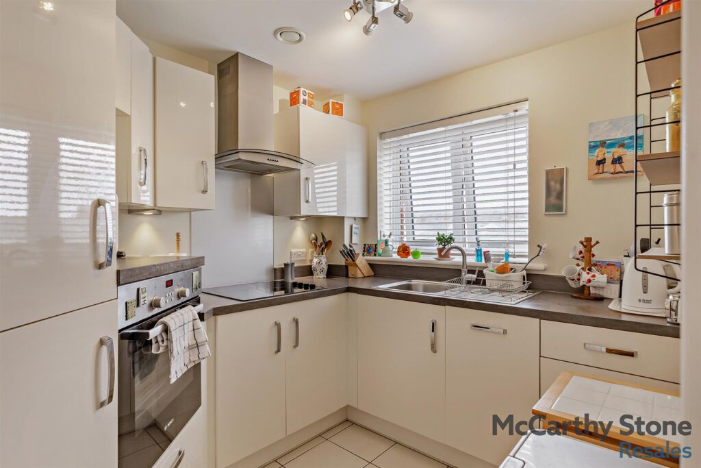 Squire Court, Raleigh Mead, South Molton Devon