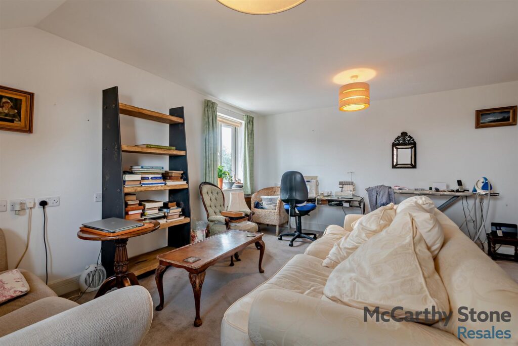 Pagham Court, Hawthorn Road, Bognor Regis, West Sussex, PO21 2UP