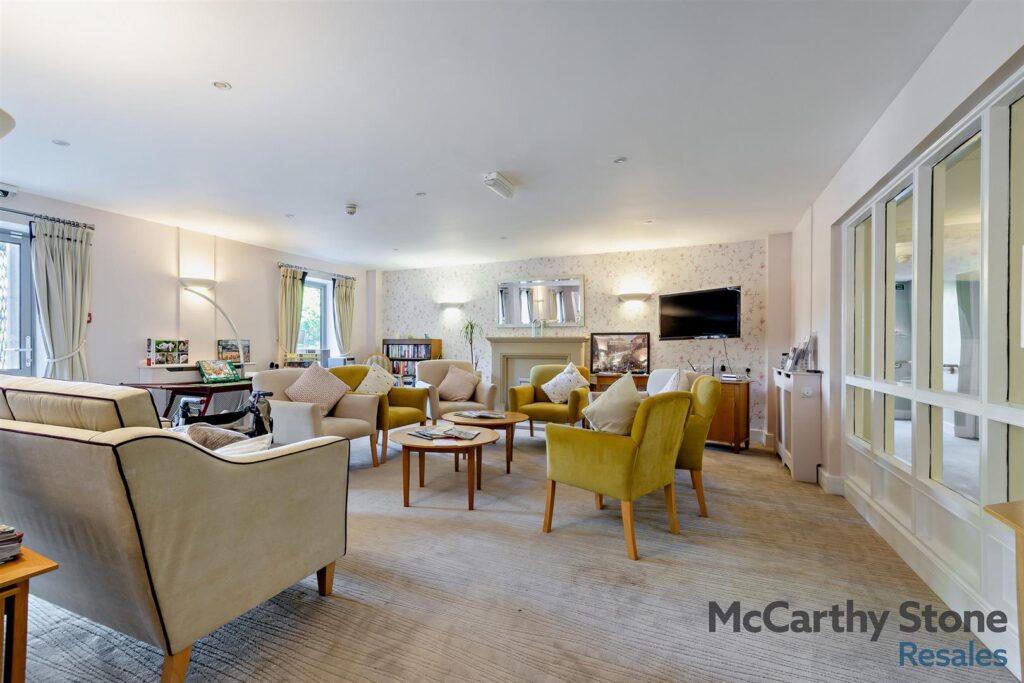 The Brow, Burgess Hill, West Sussex, RH15 9DD