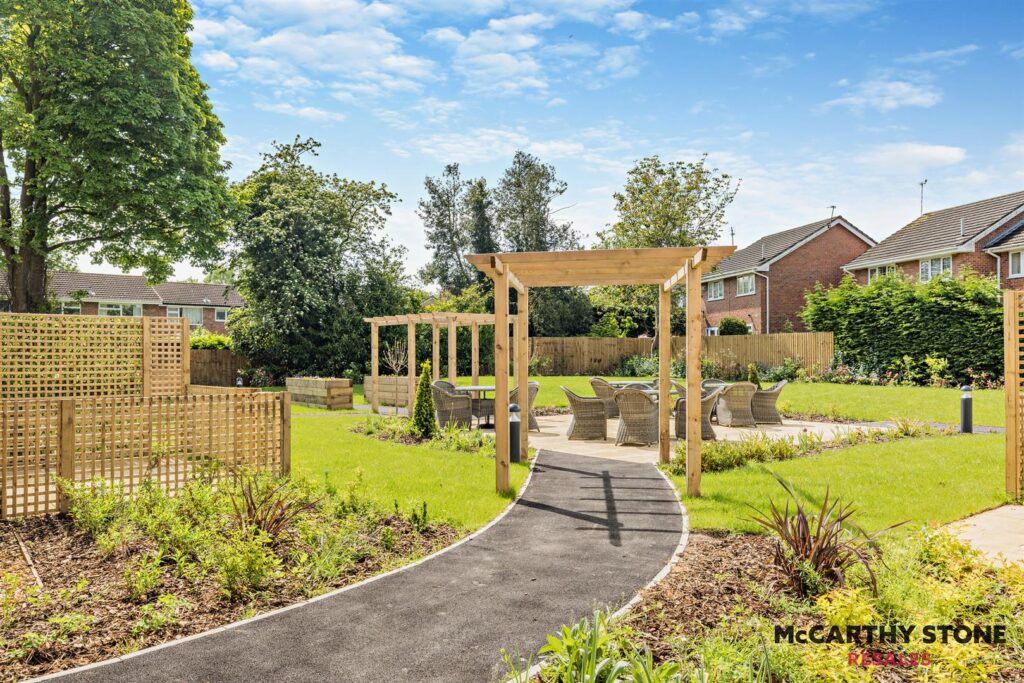 Symonds Grange, Hooton Road, Willaston, Neston, CH64 1AD