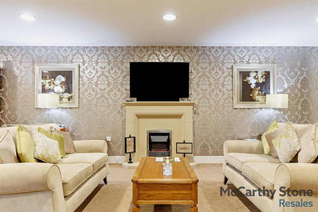 Lys Lander, Tregolls Road, Truro, TR1 1GR