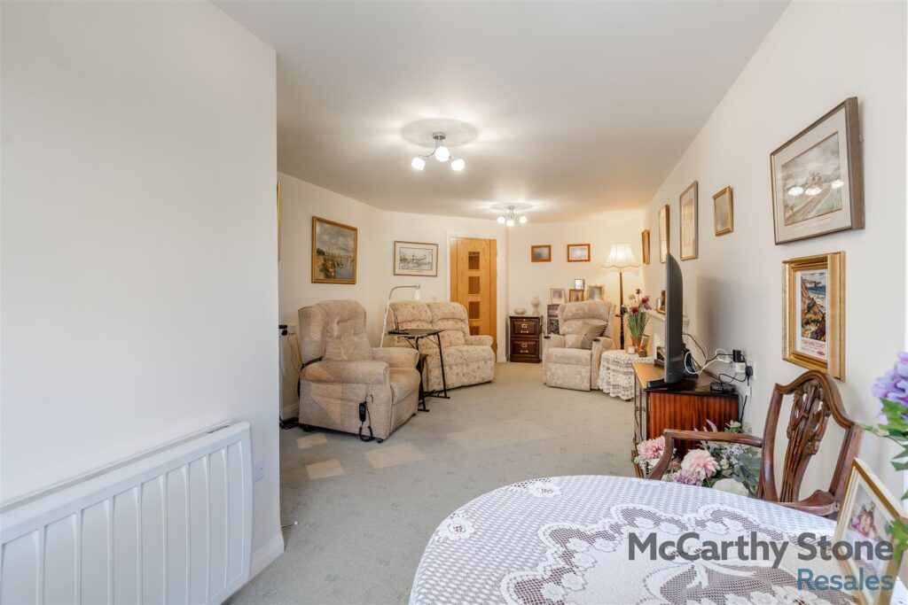 Crocus Court, Station Road, Poulton-Le-Fylde, FY6 7XJ