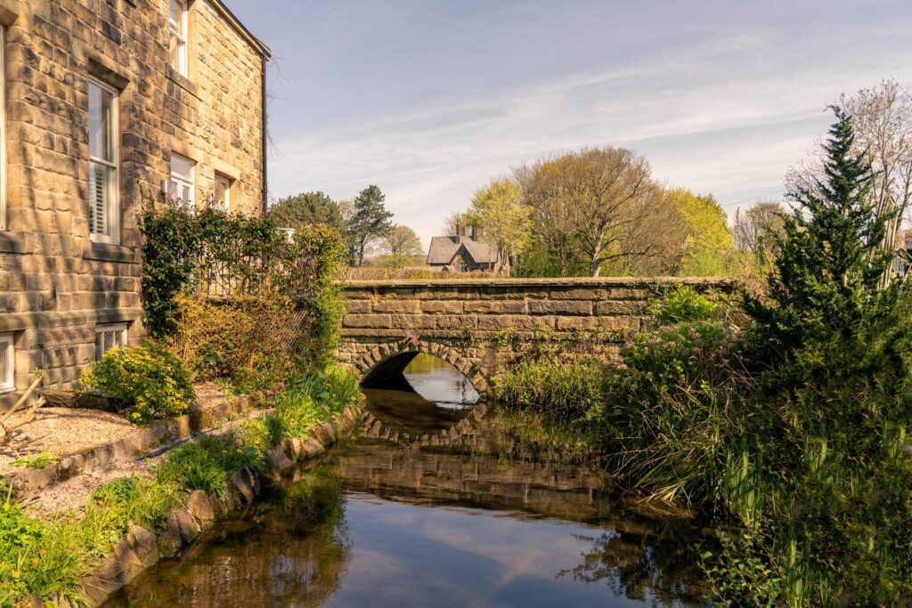 Summer Court, Burley In Wharfedale