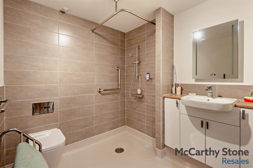 Eastland Grange, 16 Valentine Road, Westgate, Hunstanton, Norfolk, PE36 5FA