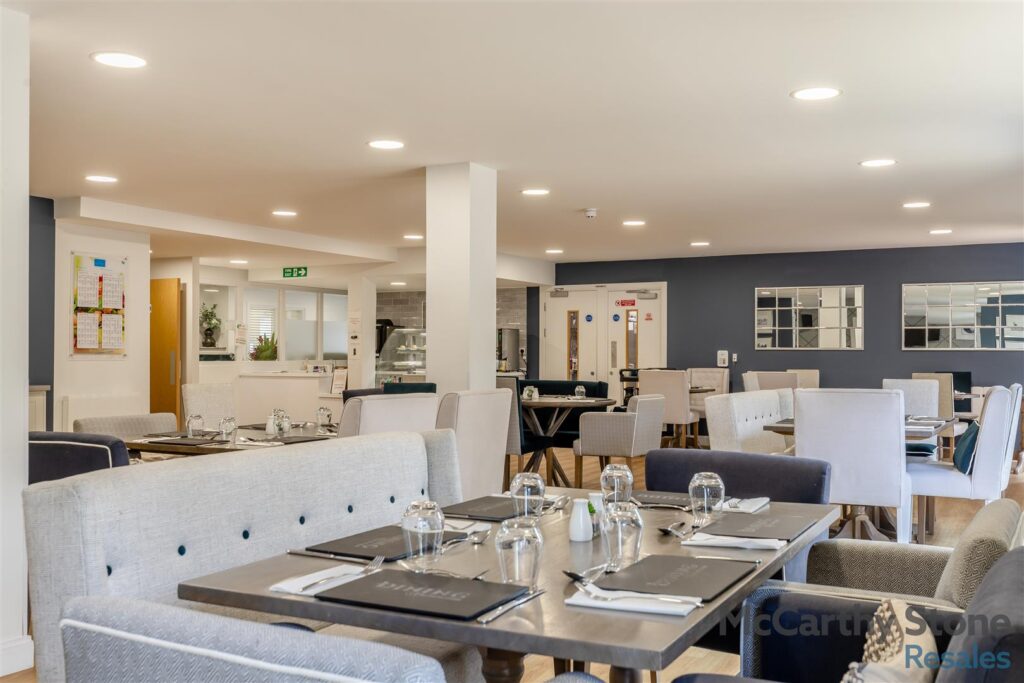 Oakhill Place, High View, Bedford, Bedfordshire, MK41 8FB
