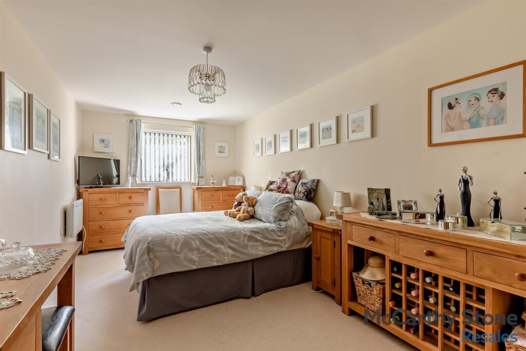 Lock House, Keeper Close, Taunton, Somerset, TA1 1AX