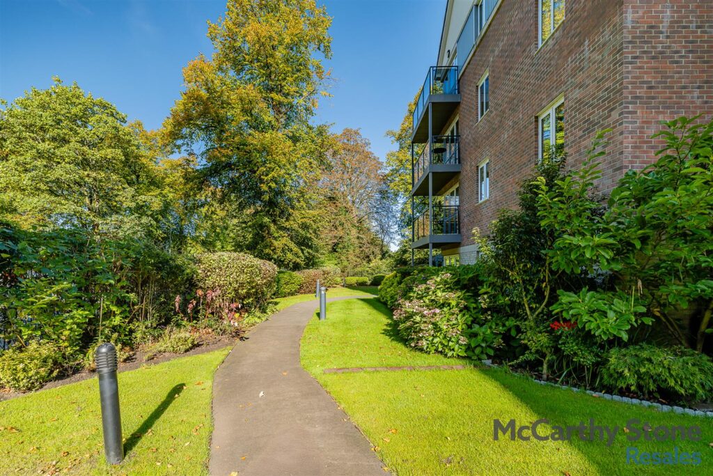 Broadfield Court, Park View Road, Prestwich, Manchester