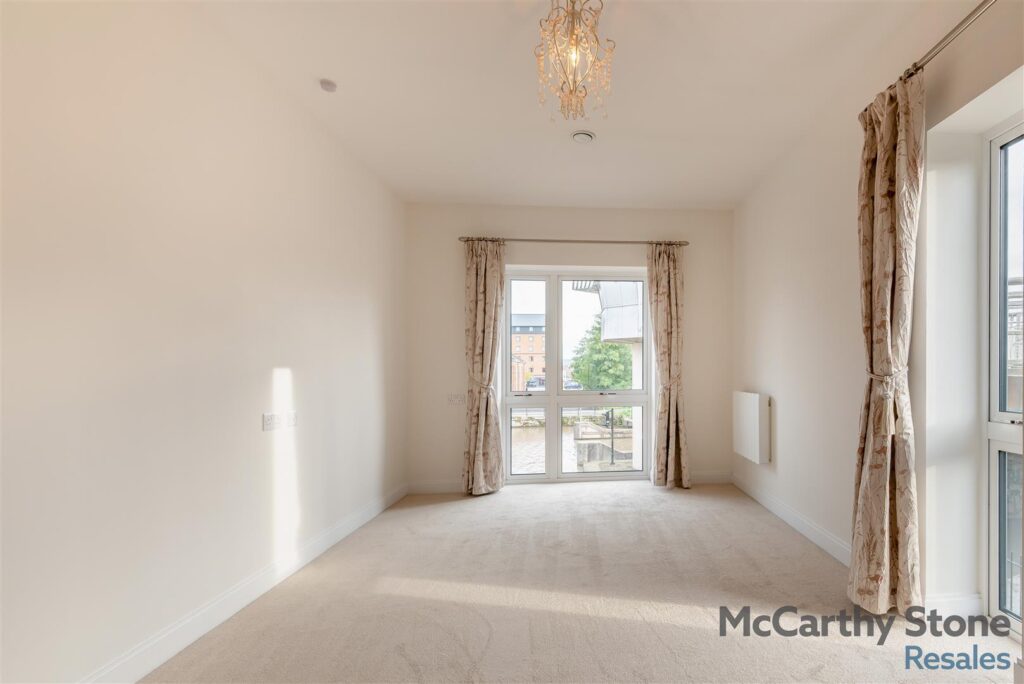 Llanthony Place, St Ann Road, Gloucester, GL2 5GQ