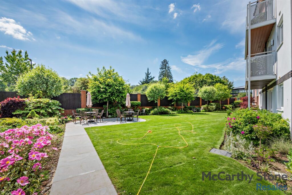 Benedict Court, Western Avenue, Newbury, Berkshire, RG14 1AR