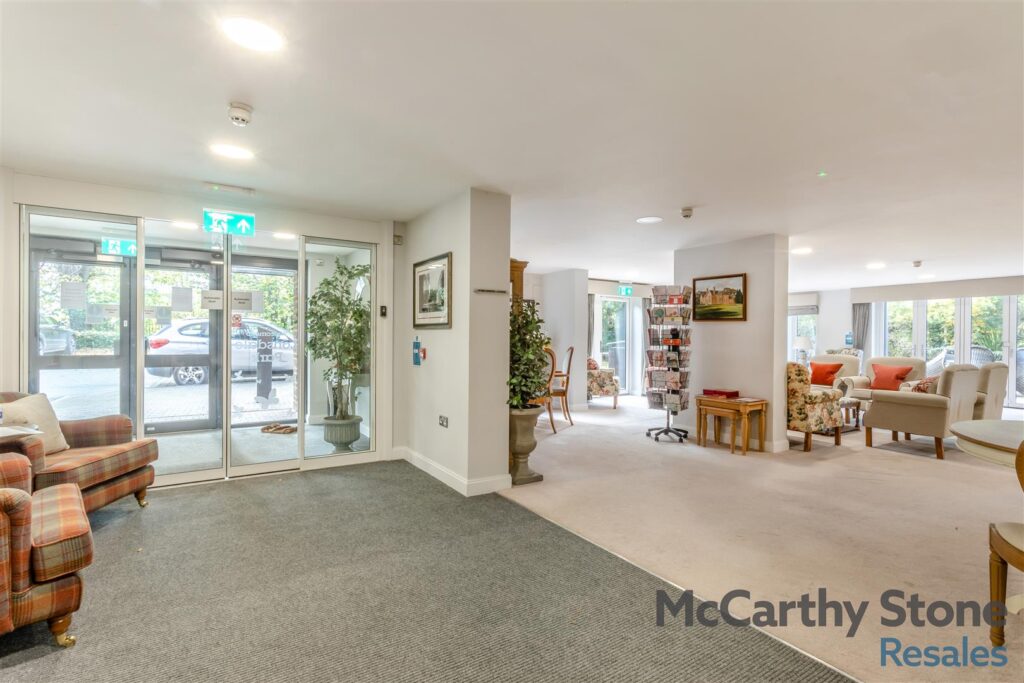Lonsdale Park, Barleythorpe Road, Oakham, LE15 6QJ