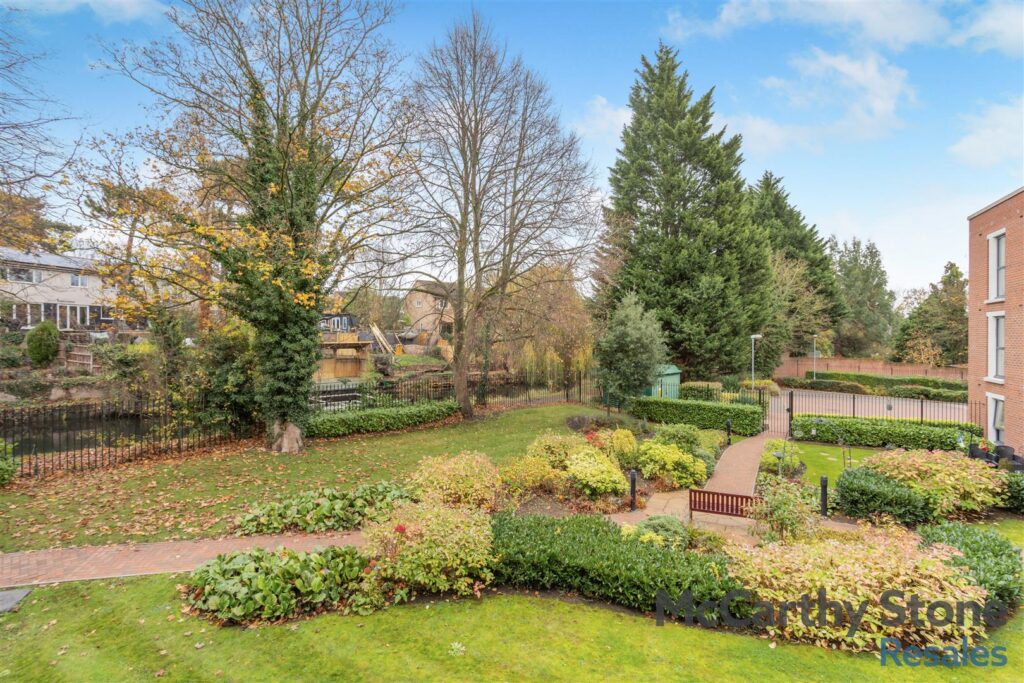 Glenhills Court, Little Glen Road, Glen Parva, Leicester