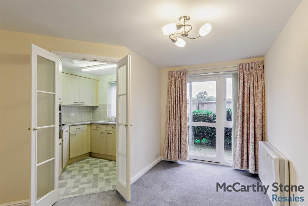 Marina Court, Mount Wise, Newquay, TR7 2FJ