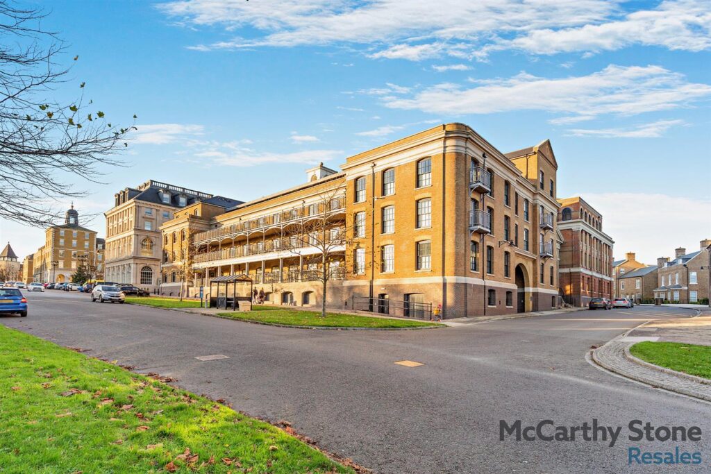 Bowes Lyon Court, Poundbury, Dorchester