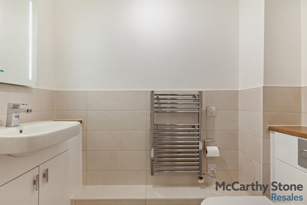 Miami House, Princes Road, Chelmsford, Essex, CM2 9GE