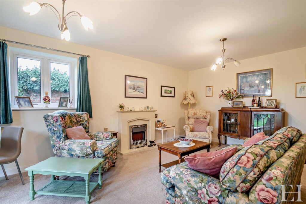10 Rogerson Court, Scaife Garth, Pocklington, York, Yorkshire, YO42 2SJ