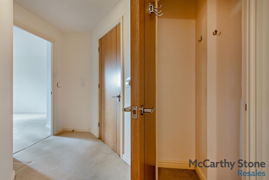 Farringford Court, Avenue Road, Lymington, Hampshire, SO41 9PA