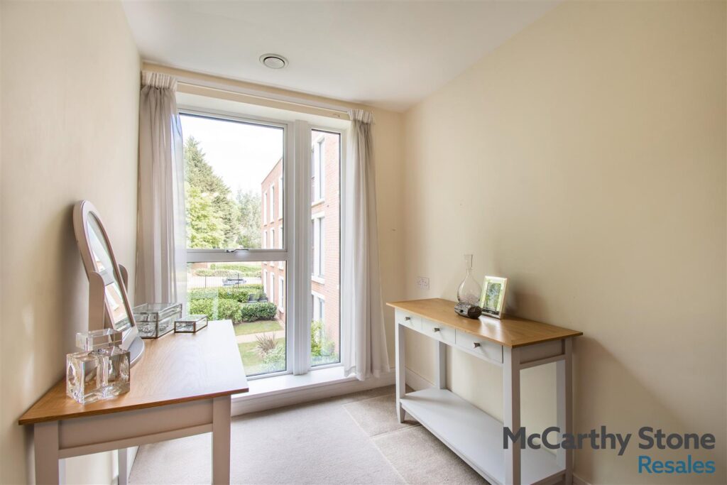 Glenhills Court, Little Glen Road, Glen Parva, Leicester