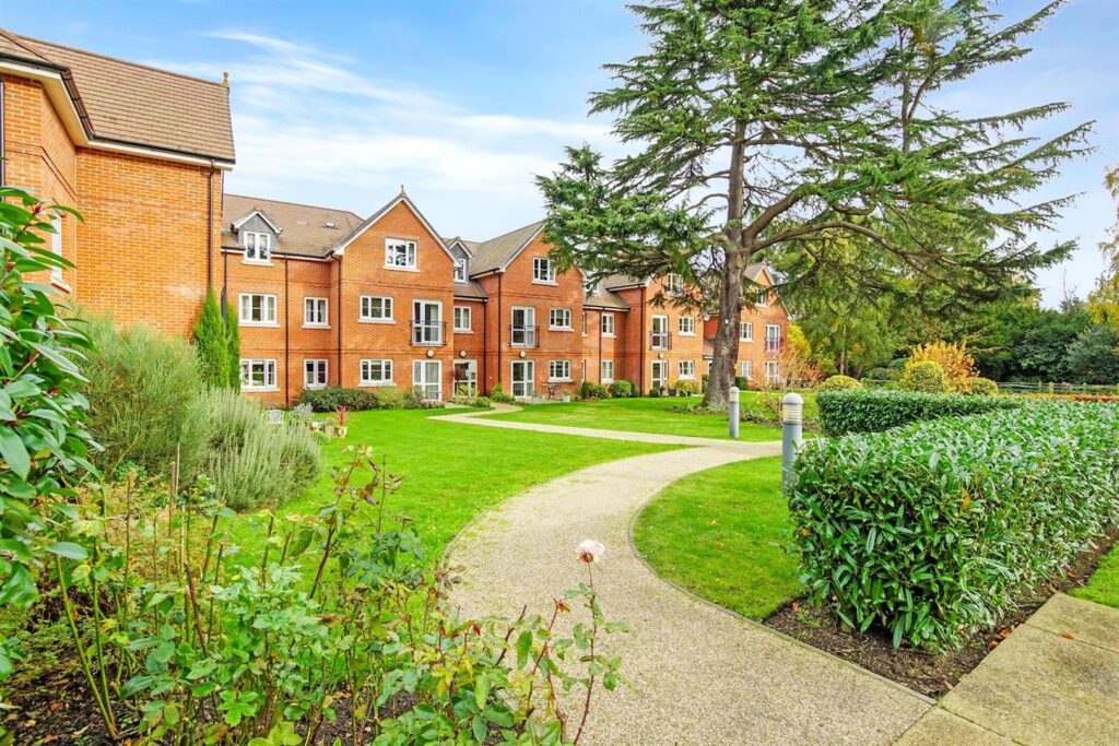 St. Pauls Cray Road, Chislehurst, BR7 6FA