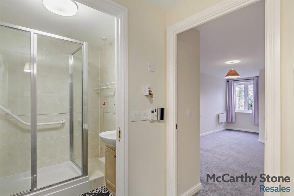 Marina Court, Mount Wise, Newquay, TR7 2FJ