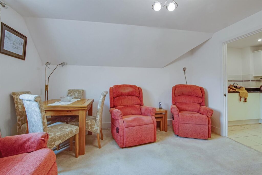 St. Pauls Cray Road, Chislehurst, BR7 6FA