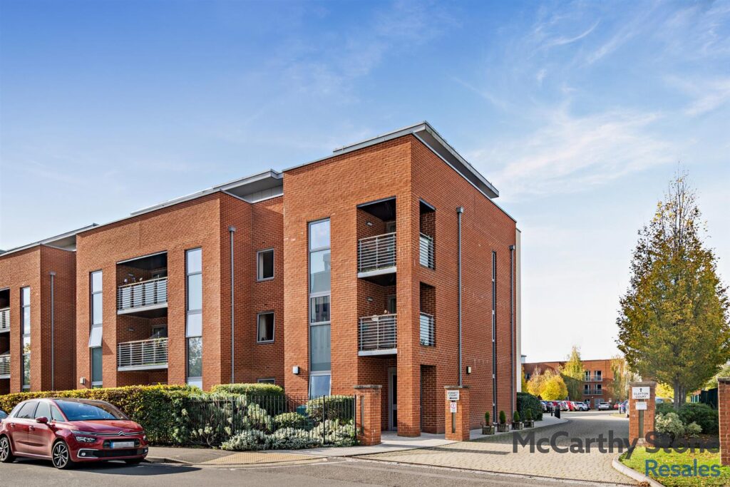 Corbett Court, The Brow, Burgess Hill, RH15 9DD