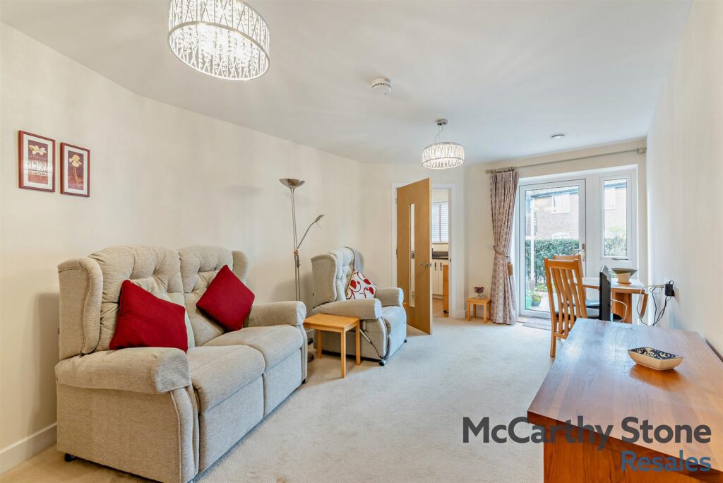 The Moors, Thatcham
