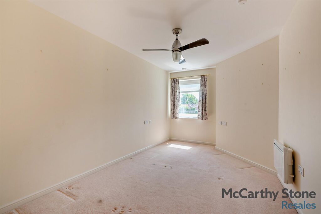 Benedict Court, Western Avenue, Newbury, Berkshire, RG14 1AR