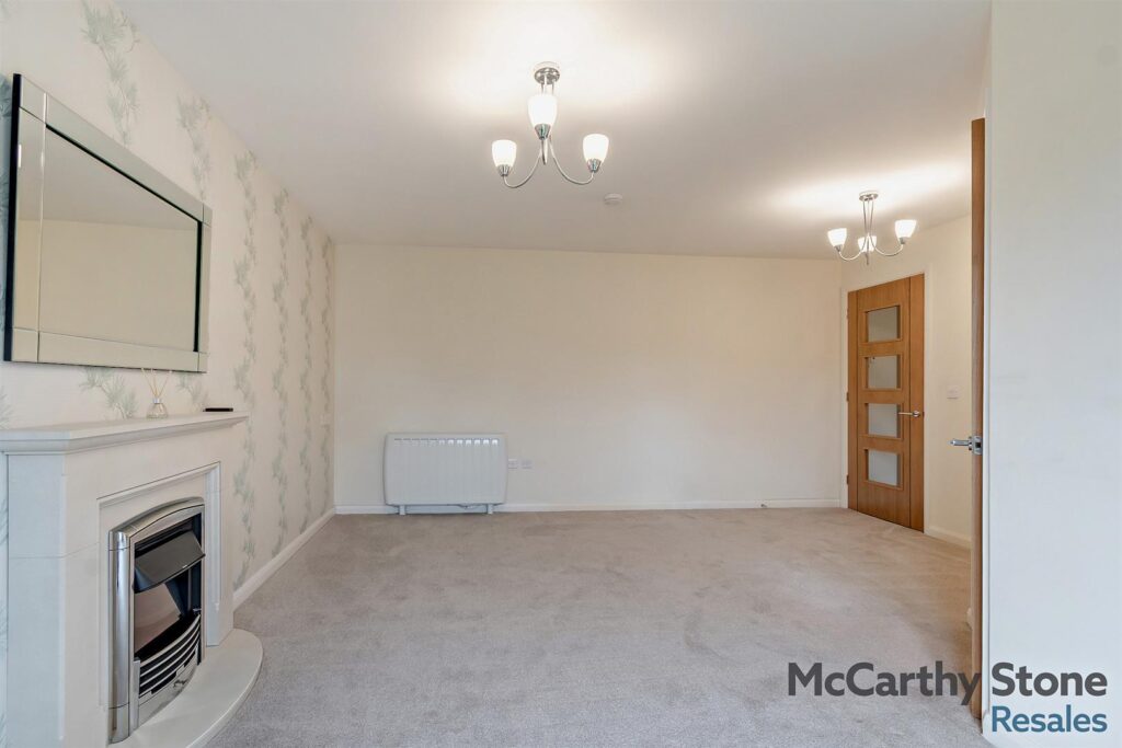 Hollis Court, Castle Howard Road, Malton, YO17 7AD