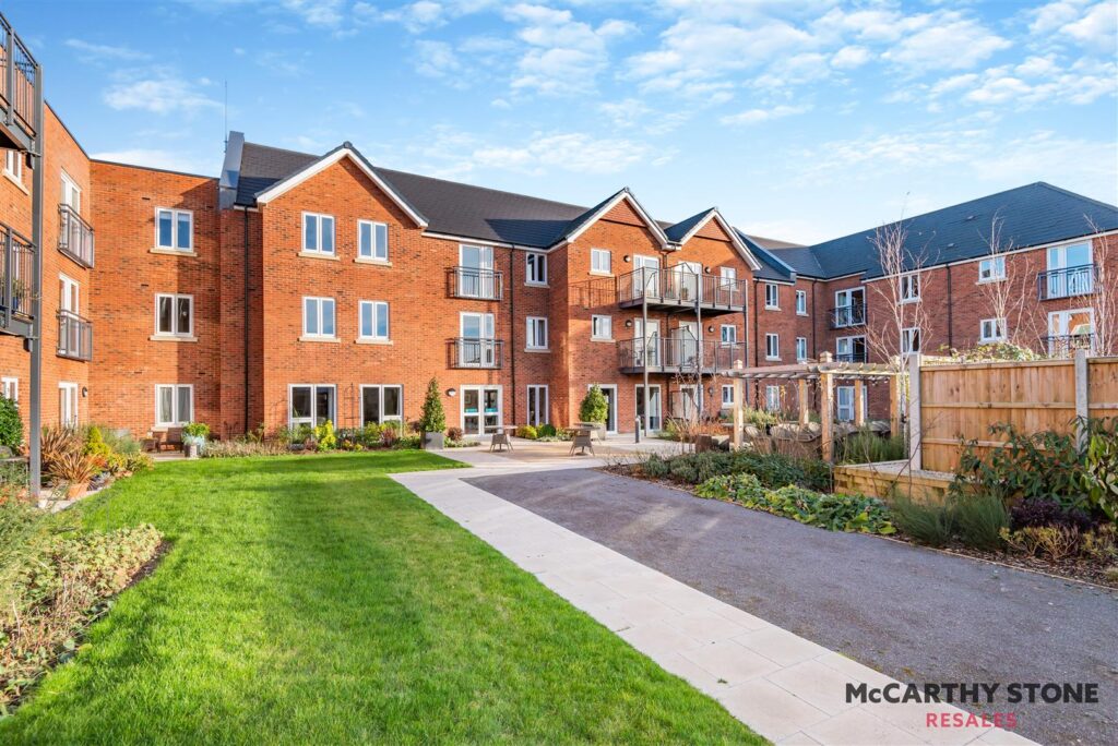 The Moors, Thatcham