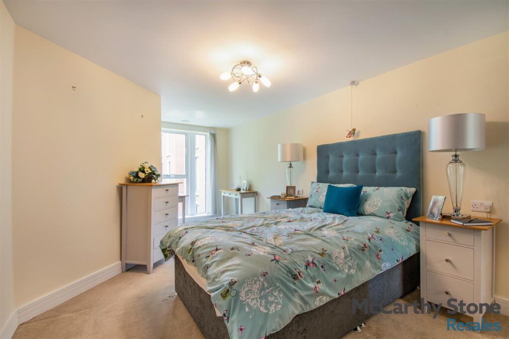 Glenhills Court, Little Glen Road, Glen Parva, Leicester