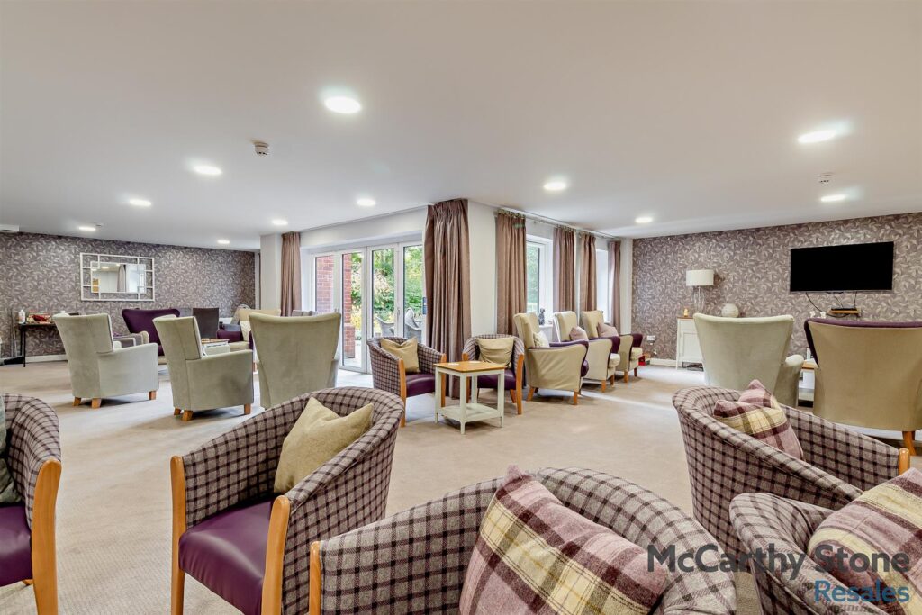 Tyefield Place, High Street, Hadleigh, IP7 5FE