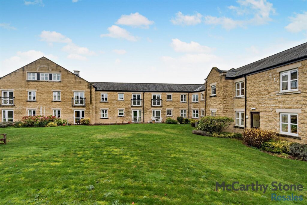 Hollis Court, Castle Howard Road, Malton, YO17 7AD
