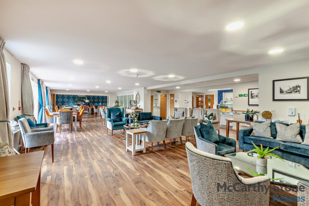 Miami House, Princes Road, Chelmsford, Essex, CM2 9GE
