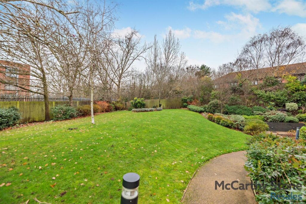 Studio Way, Borehamwood